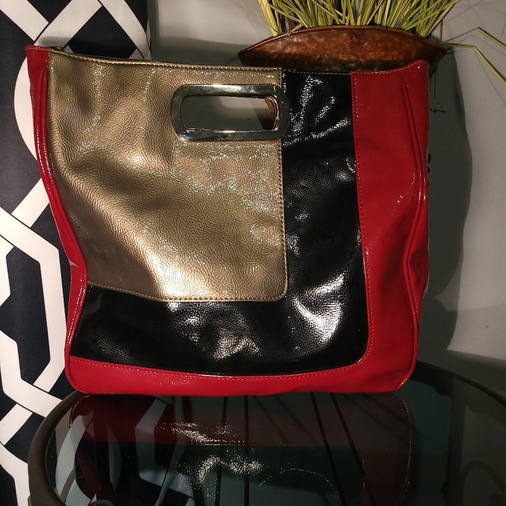 Purses - Picture 3 of 4